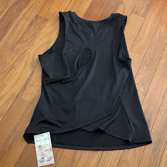 New Halara Black Sports Top Keyhole Opening in Back Size XS - Picture 5 of 8